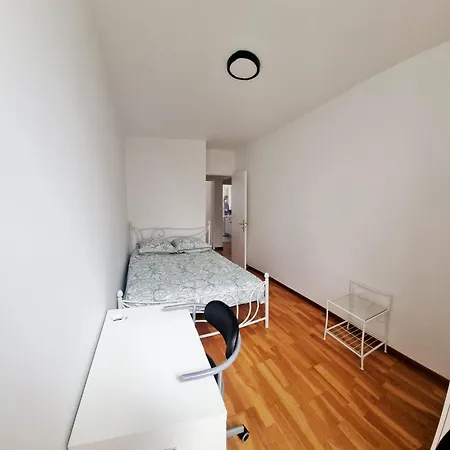 A 20 Min De Paris Homestay *